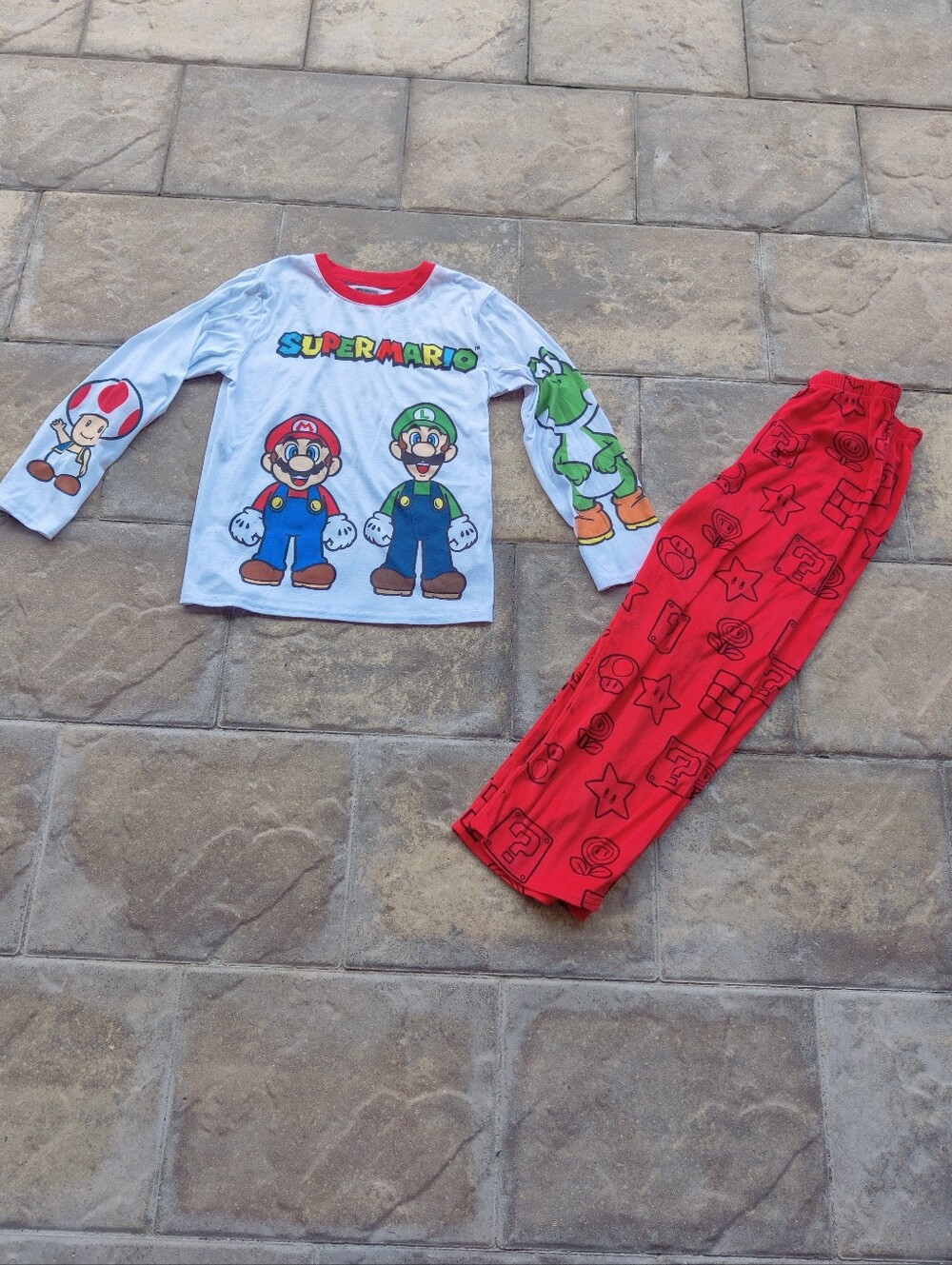 Official Nintendo Super Mario Kids 2-Piece Pajama Set - Size 8